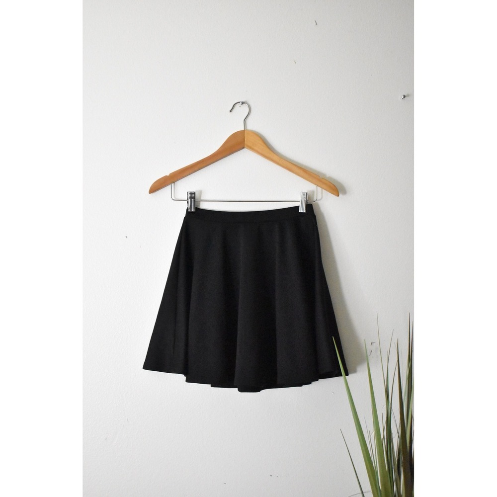 Made By Johnny Skater Skirt Women Medium Black Modern High Waist Mini Flared - Picture 2 of 7